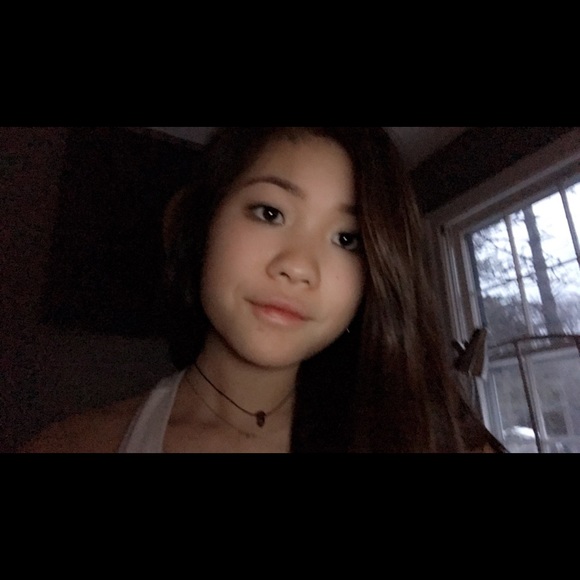 Meet your Posher, Zoe - Picture 1 of 1